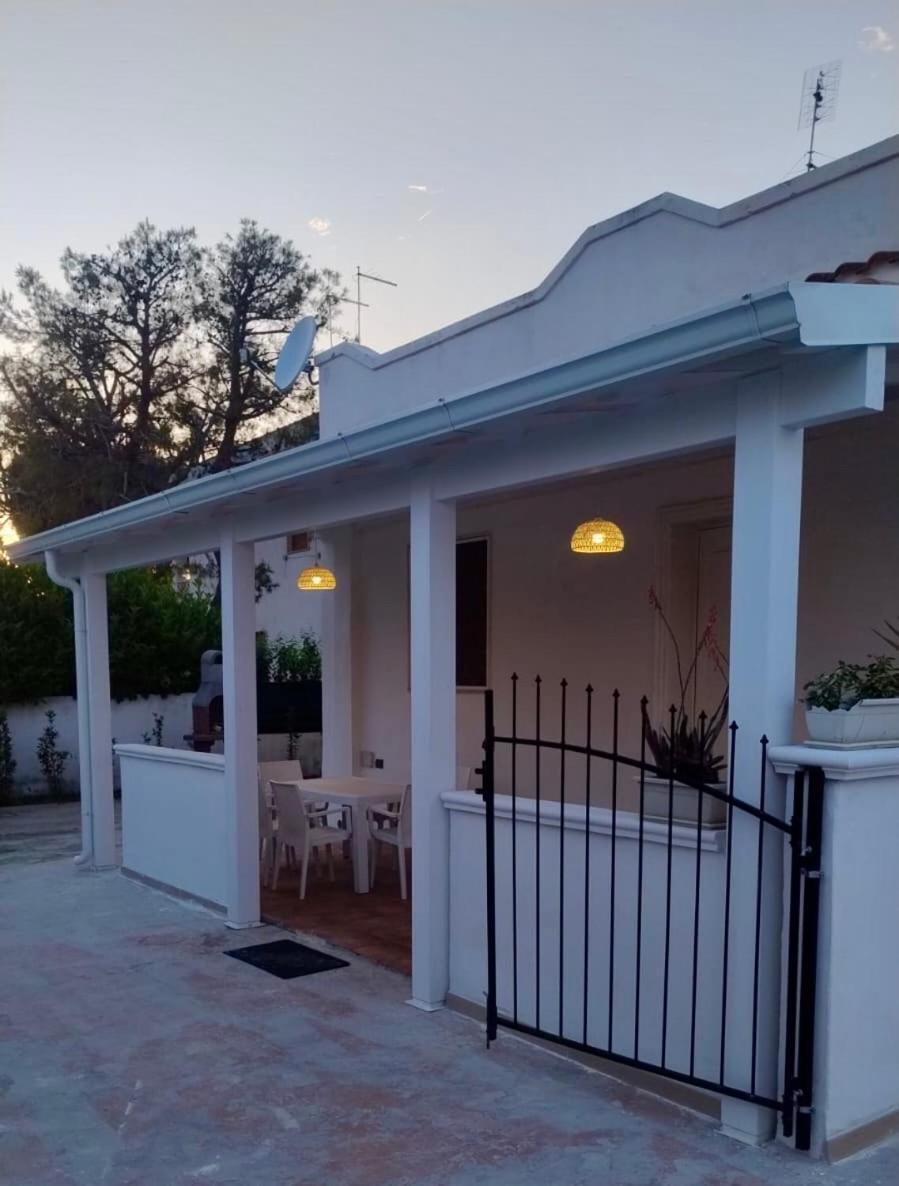 Villa Singola Amanda - 500M Dal Mare Pulsano Buitenkant foto
